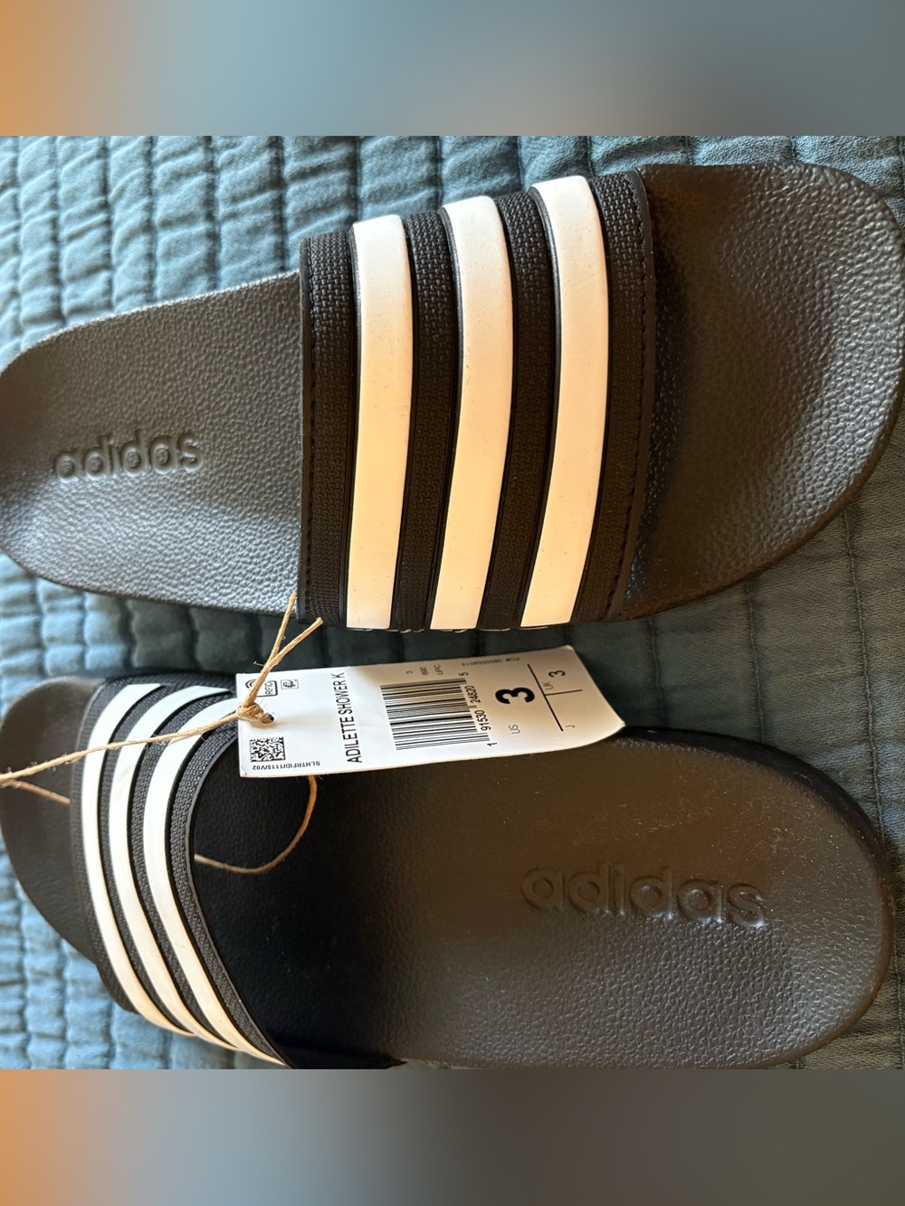 adidas Black and White Slide Sandals with Three Stripes nwt